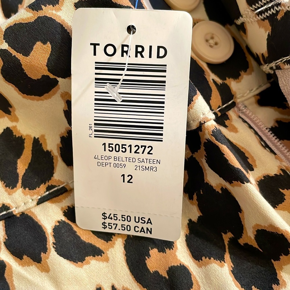 Torrid Leopard Shorts - Picture 4 of 4